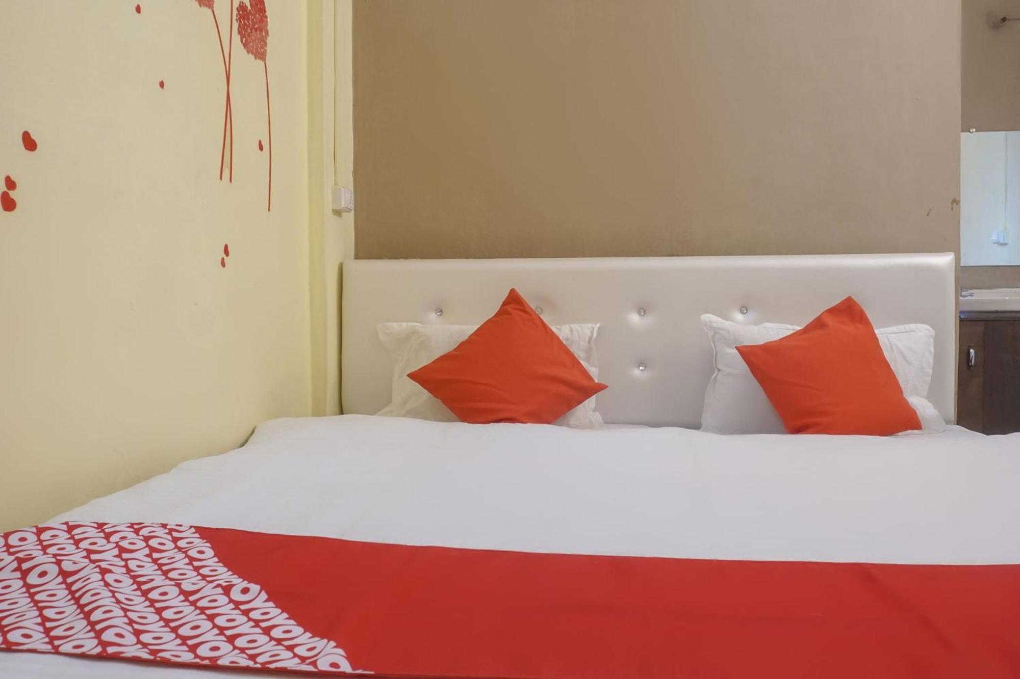 Hotel O R K Hotel Pimpri-Chinchwad Exterior photo