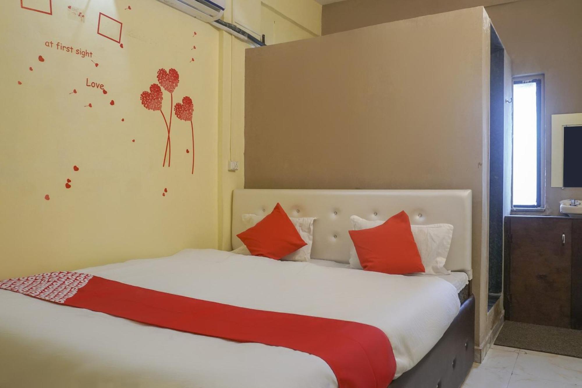 Hotel O R K Hotel Pimpri-Chinchwad Exterior photo